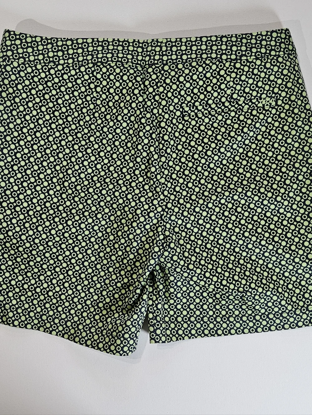 Izod Bermuda Golf Shorts Womens 2 Green Blue Geometric Mid Rise Outdoor‎ Wear